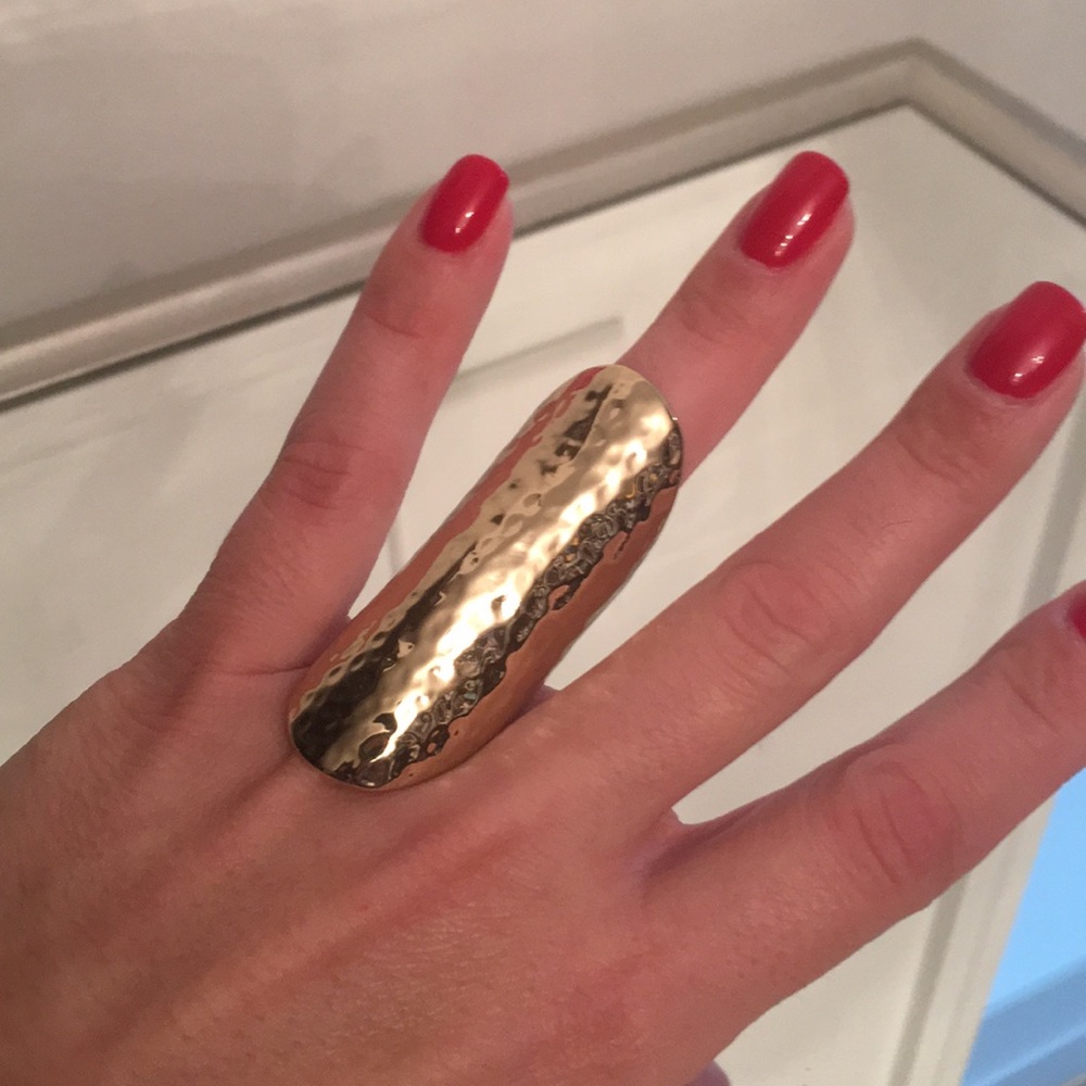 Oversized cage ring